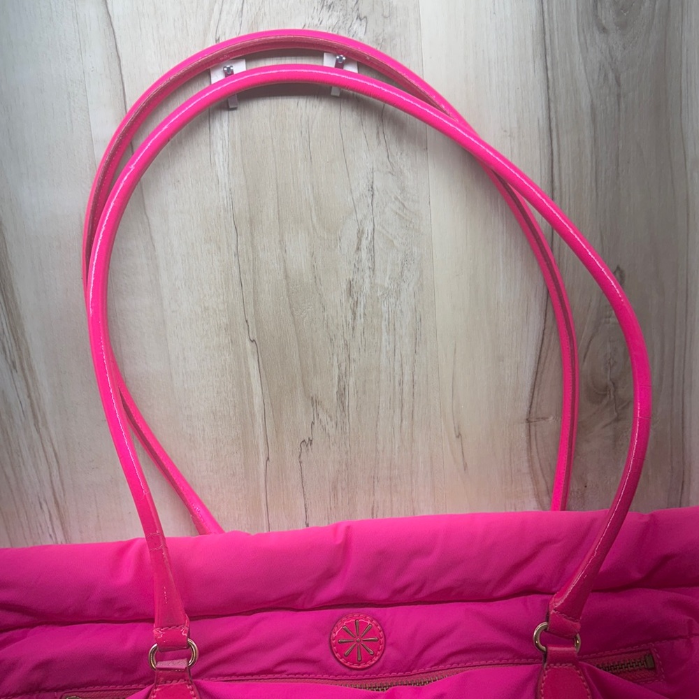 Isaac Mizrahi Neon Pink Tote Bag - Picture 5 of 16